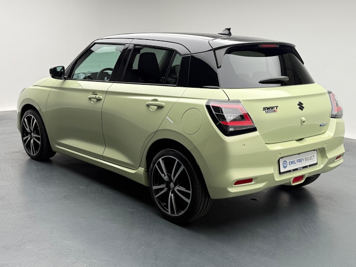 Vehicle image SUZUKI SWIFT