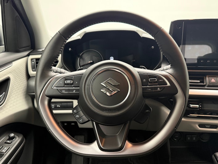 Vehicle image SUZUKI SWIFT