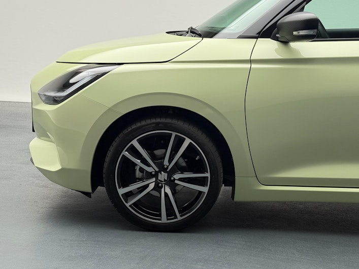 Vehicle image SUZUKI SWIFT