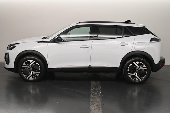 PEUGEOT 2008 1.2 PureTech 130 Allure Premium 2