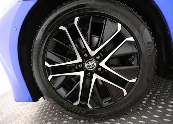 Vehicle image 10 Vehicle image 10