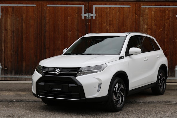 First vehicle image