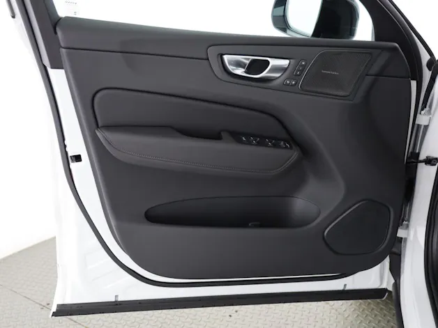 Volvo XC60 2.0 T8 TE Black Edition eAWD