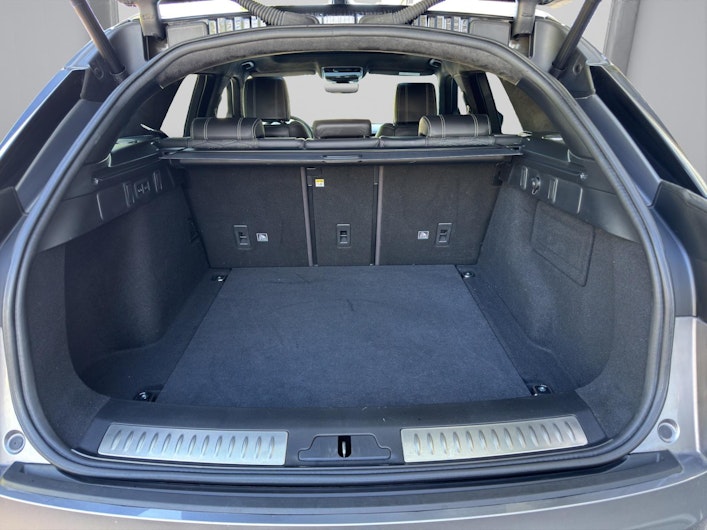 Vehicle image LAND ROVER RANGE ROVER VELAR