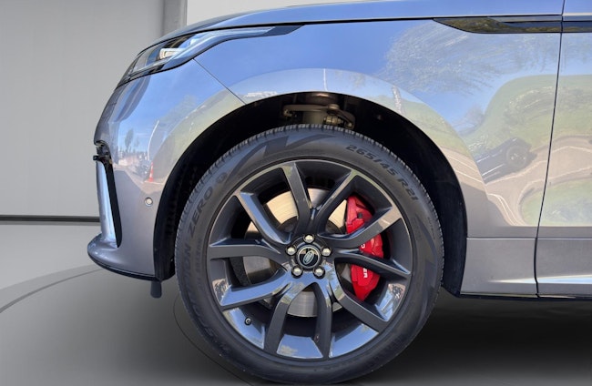 Vehicle image 16 Vehicle image 16