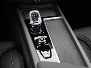 Vehicle image VOLVO XC60 2.0 T8 TE Black Edition eAWD