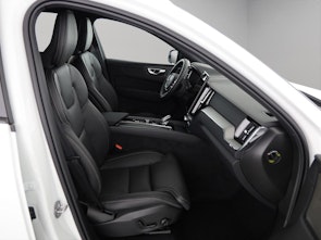 Vehicle image VOLVO XC60 2.0 T8 TE Black Edition eAWD