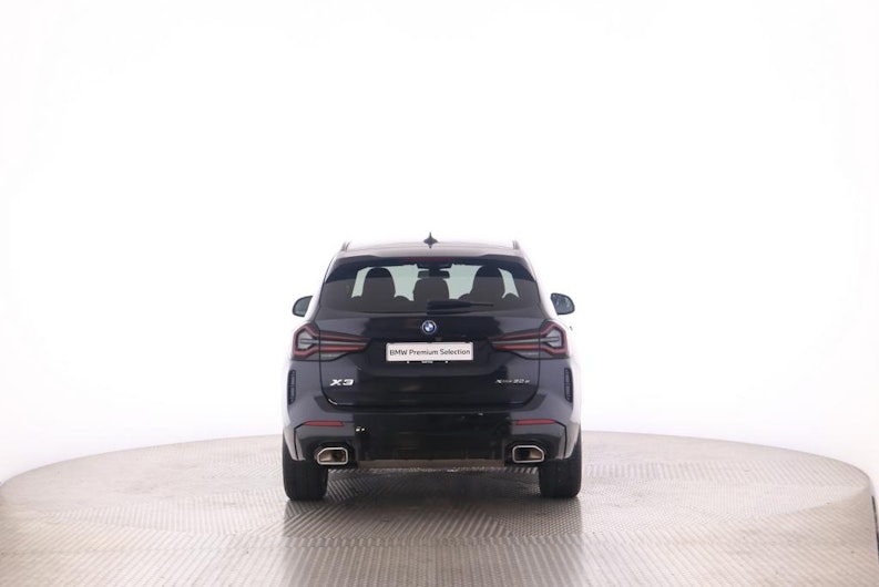 Vehicle image BMW X3