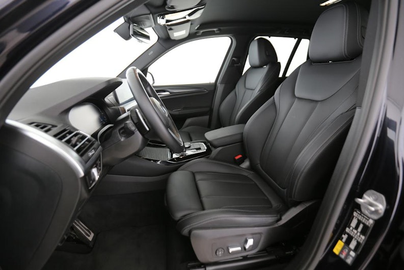 Vehicle image BMW X3