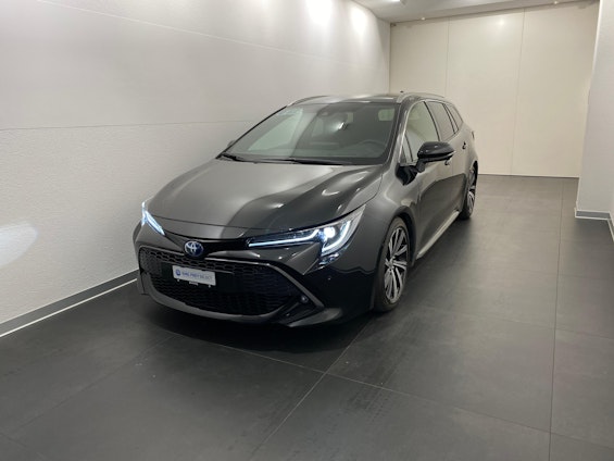 First vehicle image