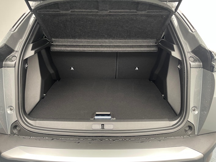 Vehicle image PEUGEOT 2008