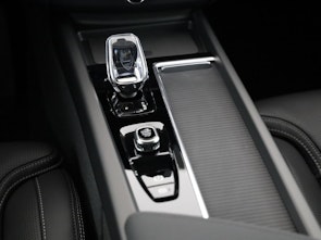 Vehicle image VOLVO XC60 2.0 T8 TE Black Edition eAWD