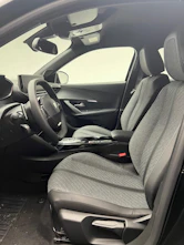 Fahrzeugbild PEUGEOT 2008 1.2 Hybrid Allure Premium