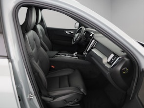 Vehicle image VOLVO XC60 2.0 T8 TE Black Edition eAWD