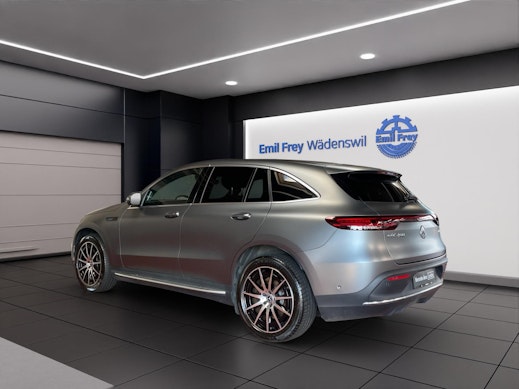 MERCEDES-BENZ EQC 400 AMG Line 4matic 2