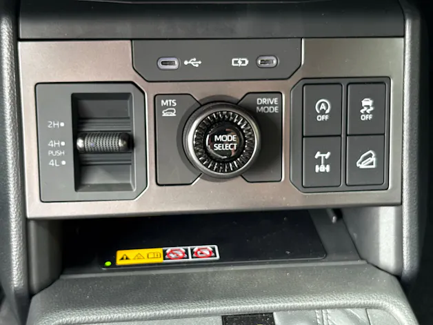 Toyota Hilux Double Cab.-Pick-up 2.8 D-4D 204 Style MHEV