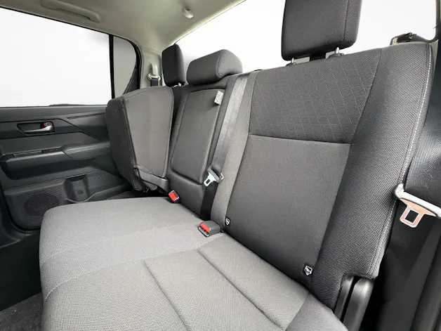 Toyota Hilux Double Cab.-Pick-up 2.8 D-4D 204 Style MHEV