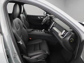 Vehicle image VOLVO XC60 2.0 T8 TE Black Edition eAWD