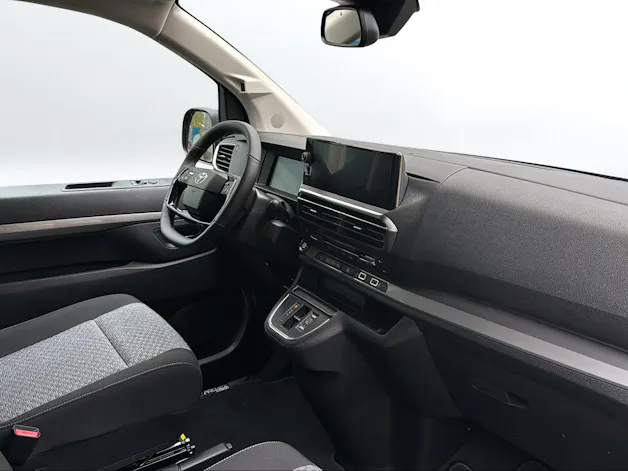 Toyota PROACE Verso L1 2.2 D Trend