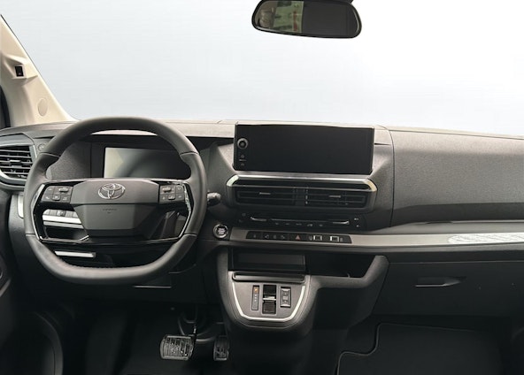 Vehicle image 8 Vehicle image 8