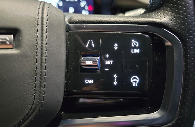 Vehicle image 9 Vehicle image 9