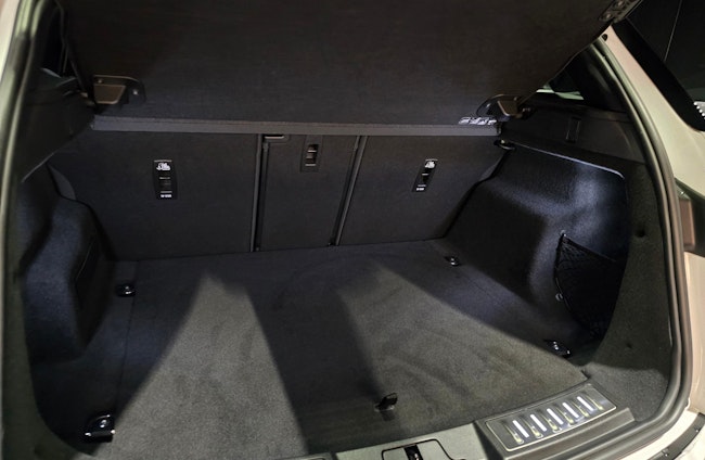 Vehicle image 3 Vehicle image 3