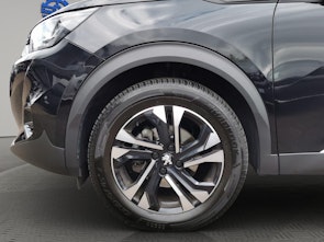 Vehicle image PEUGEOT 2008 1.2 PureTech 130 Allure Pack