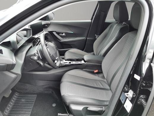 PEUGEOT 2008 1.2 PureTech 130 Allure Pack 1