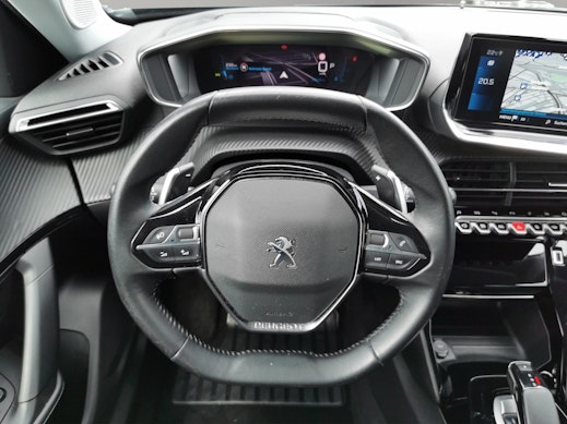 PEUGEOT 2008 1.2 PureTech 130 Allure Pack 3