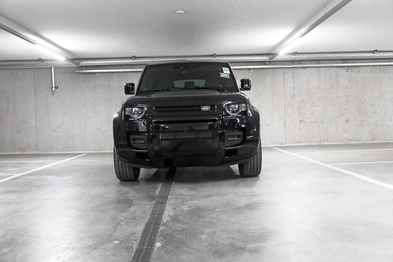 Vehicle image LAND ROVER DEFENDER