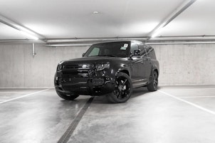 Vehicle image LAND ROVER Defender 130 3.0 D I6 X-Dynamic SE