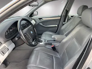 BMW 325xi Touring
