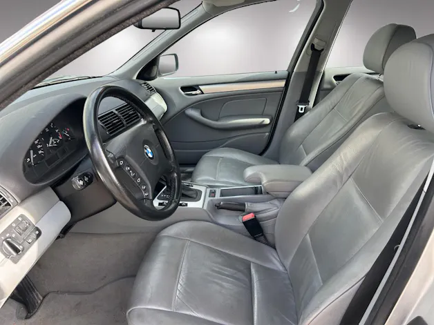 BMW 325xi Touring