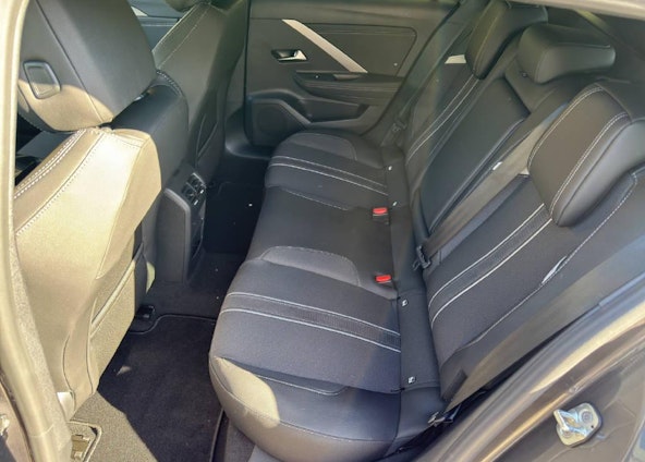 Vehicle image 7 Vehicle image 7