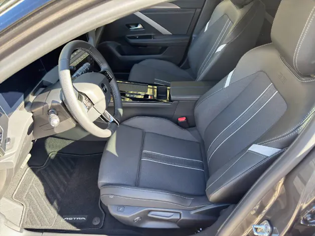 Opel Astra Sports Tourer 1.2 T MHEV GS