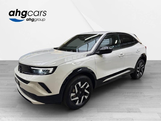 First vehicle image