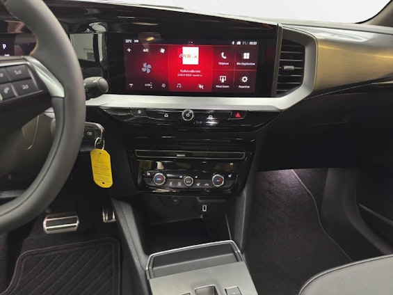 Vehicle image 6 Vehicle image 6