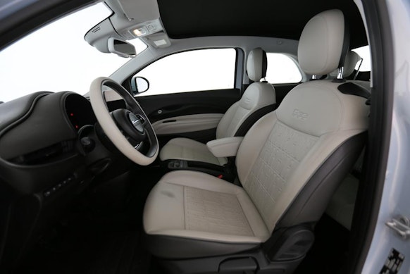 FIAT 500 Cabrio La Prima 2