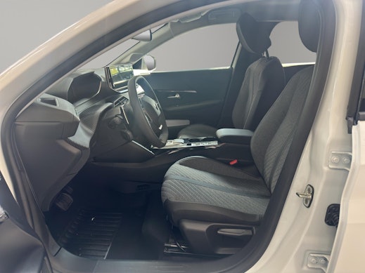 PEUGEOT 208 1.2 Hybrid Allure Premium 1
