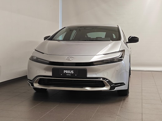 TOYOTA Prius 2.0 Plug-In-Hybrid Style 0 TOYOTA Prius 2.0 Plug-In-Hybrid Style 0