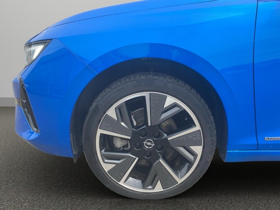 Vehicle image 9 Vehicle image 9