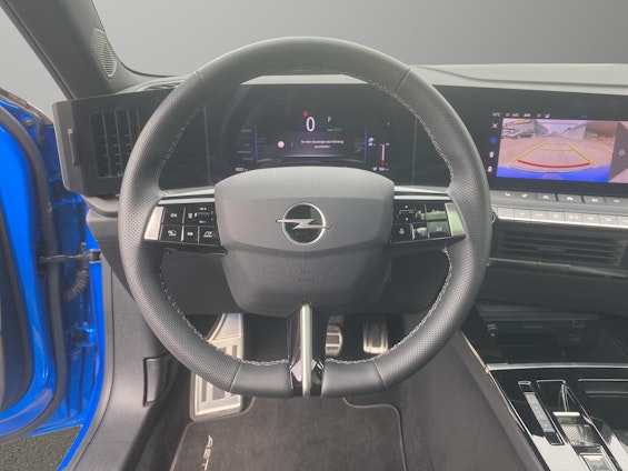 Vehicle image 4 Vehicle image 4