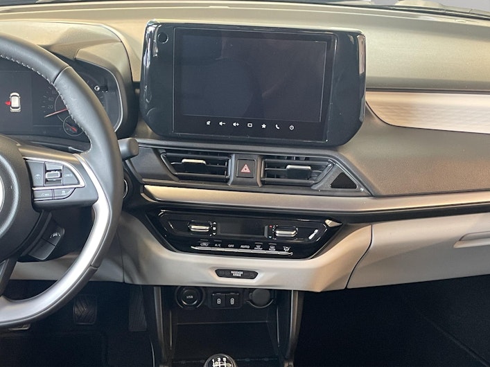 Vehicle image SUZUKI SWIFT