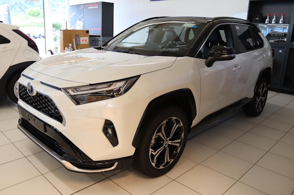 TOYOTA RAV4 2.5 Plug-In-Hybrid Platinum 0