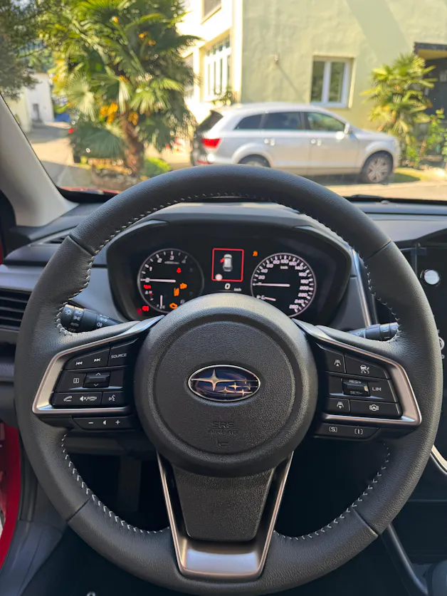 Subaru Crosstrek 2.0i e-Boxer Swiss Plus