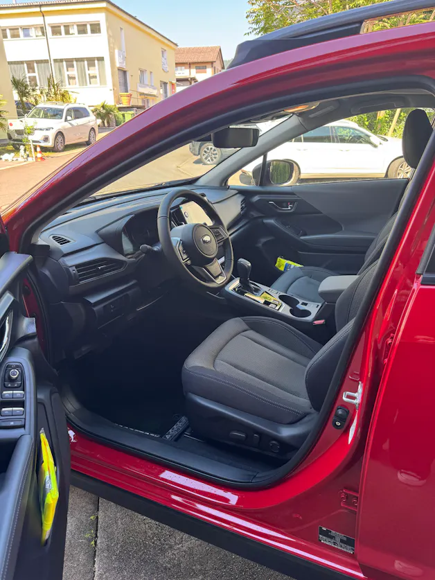 Subaru Crosstrek 2.0i e-Boxer Swiss Plus