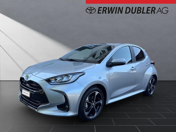 First vehicle image