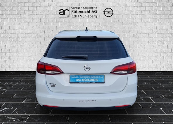 Vehicle image 3 Vehicle image 3