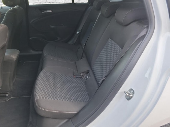 Vehicle image 7 Vehicle image 7