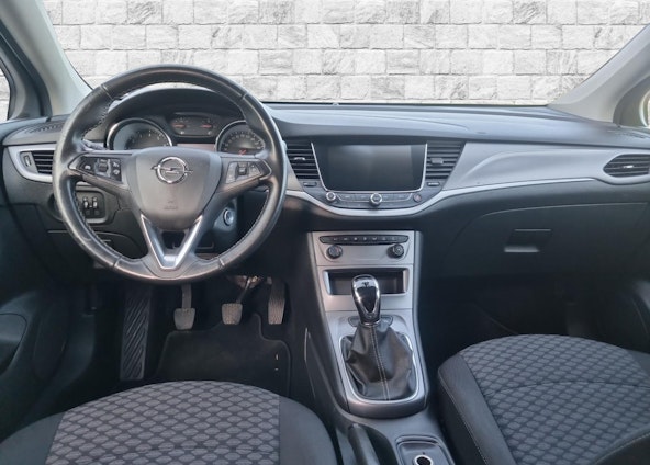 Vehicle image 5 Vehicle image 5